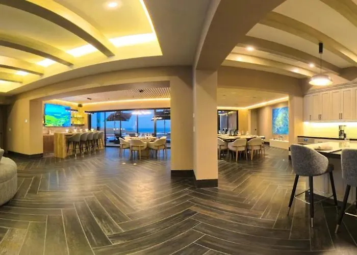 Luxury 5 Bedroom Quivira Cabos Villa