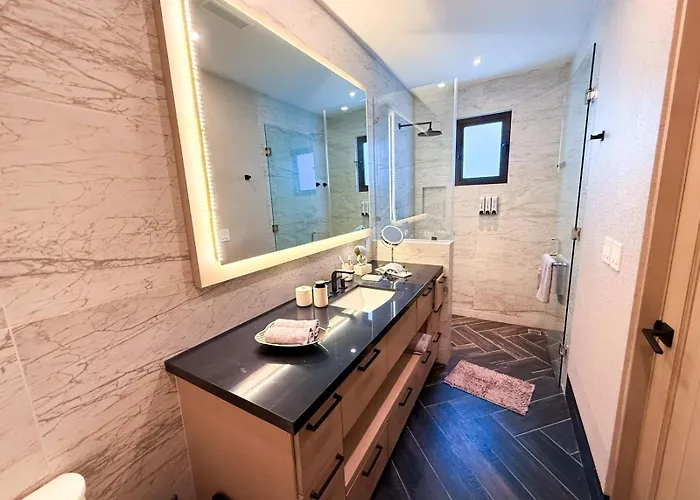 Luxury 5 Bedroom Quivira Cabos Villa